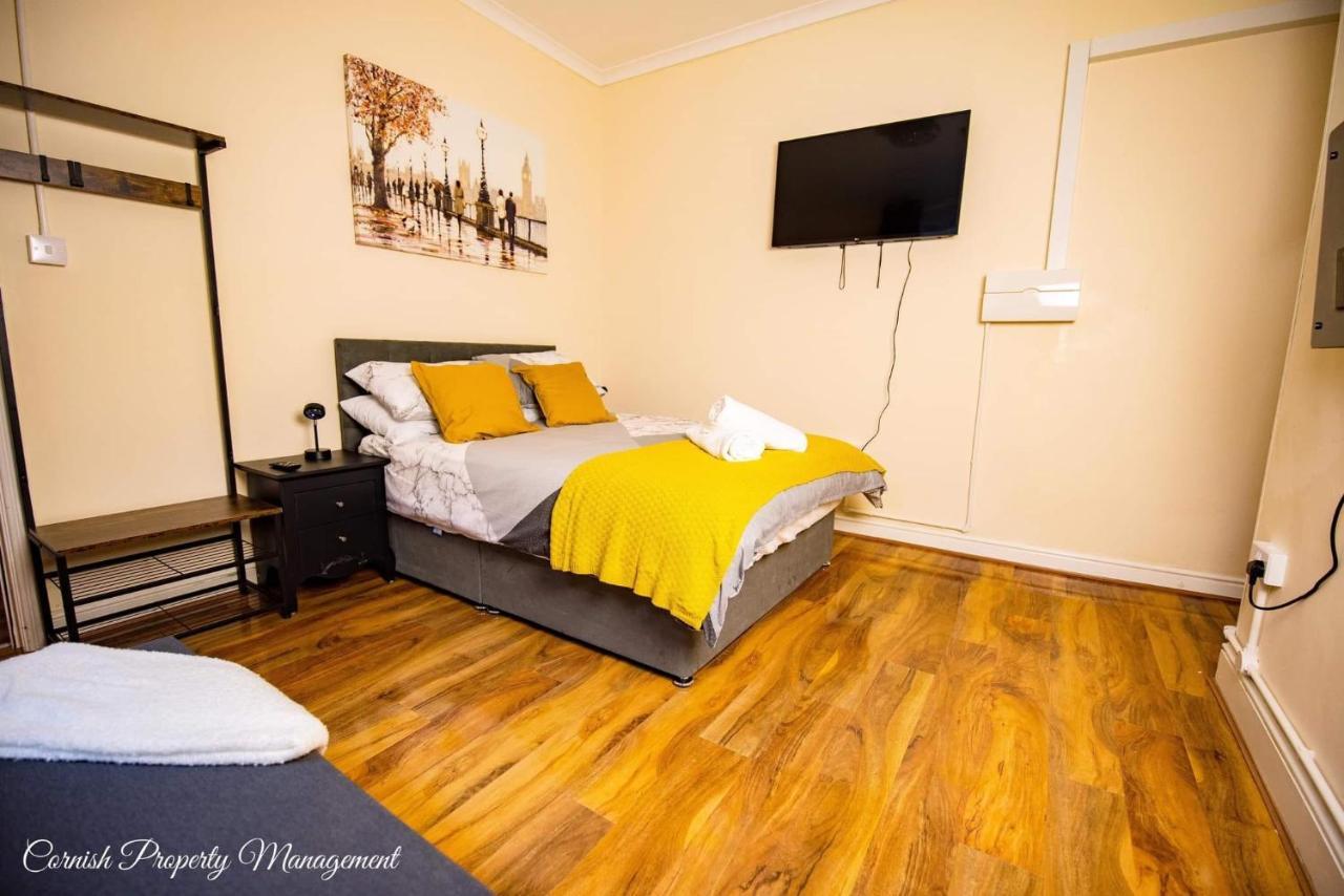 River Street Apartments Truro Dış mekan fotoğraf