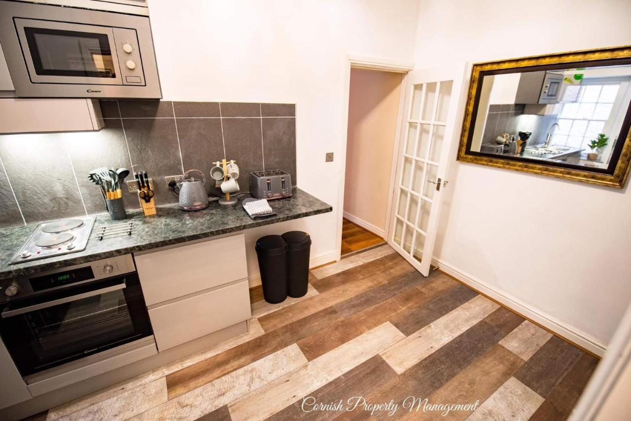 River Street Apartments Truro Dış mekan fotoğraf