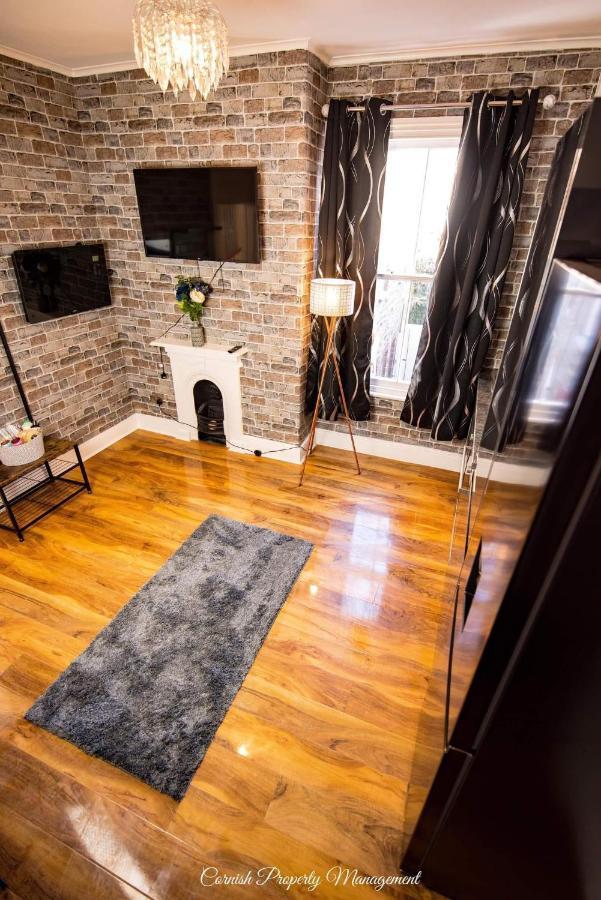 River Street Apartments Truro Dış mekan fotoğraf