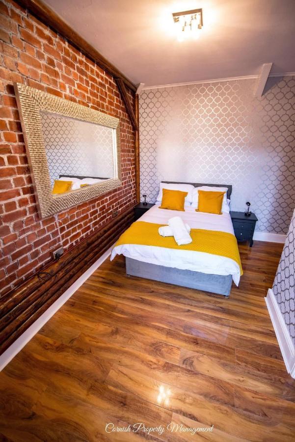 River Street Apartments Truro Dış mekan fotoğraf